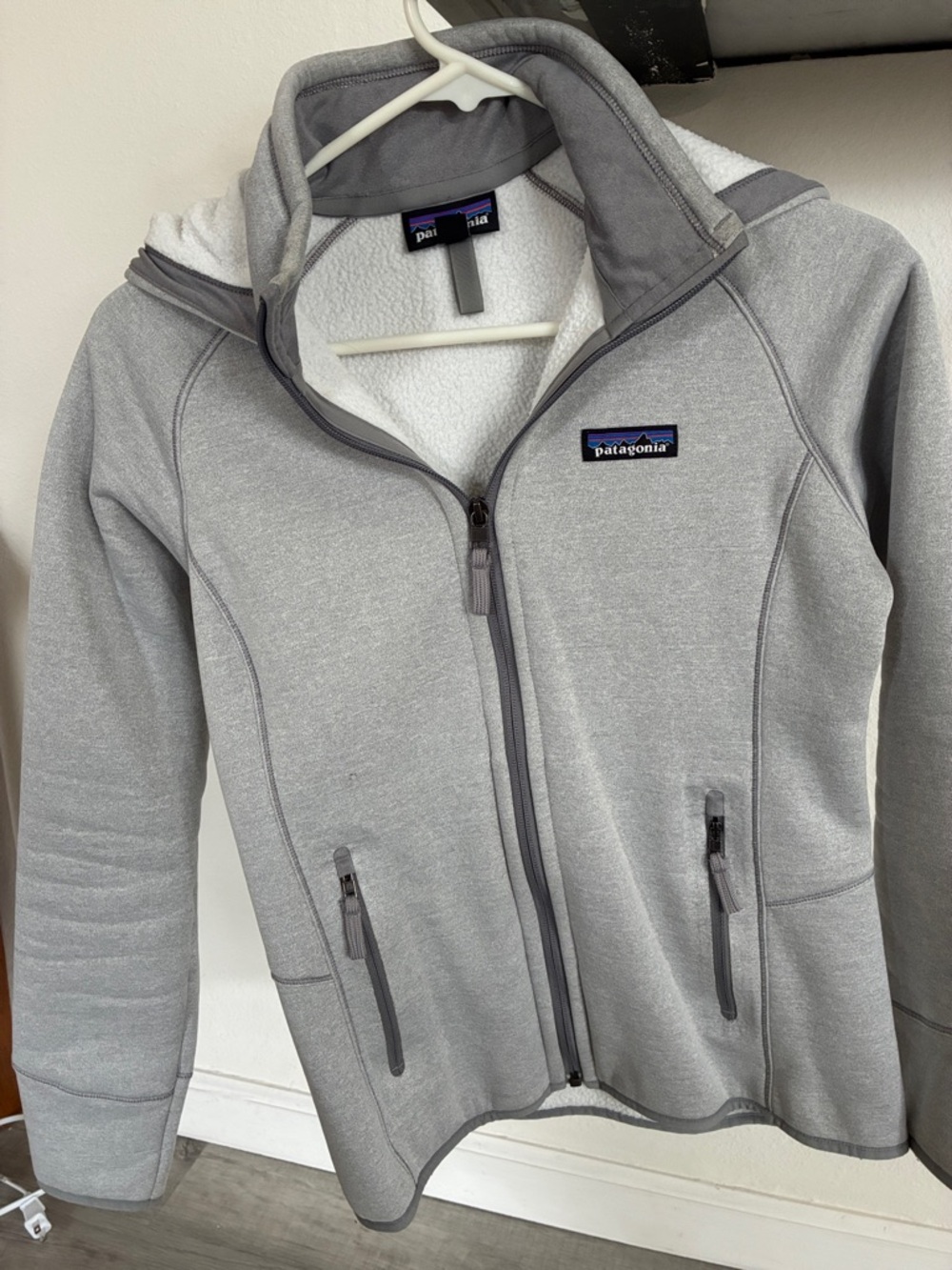 Patagonia Women’s Gray Full-Zip Hooded Fleece Jacket